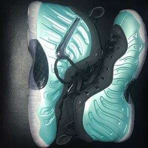 Foams Nike sneakers